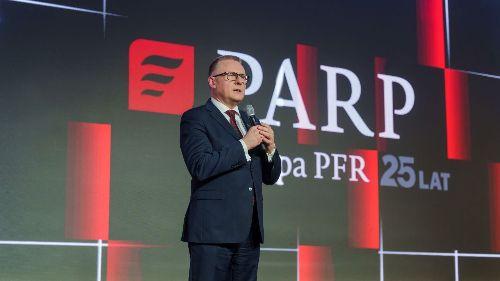 zdjęcie ekranu komputera na którym wyswietlane sa dane medyczne zdjęcie ekranu komputera na którym wyswietlane sa dane medyczne